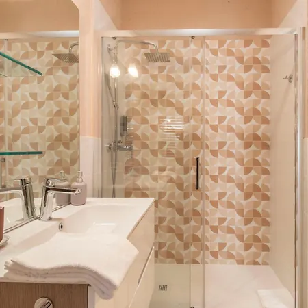 Bdc - Euphoria 2bdr At Vatican